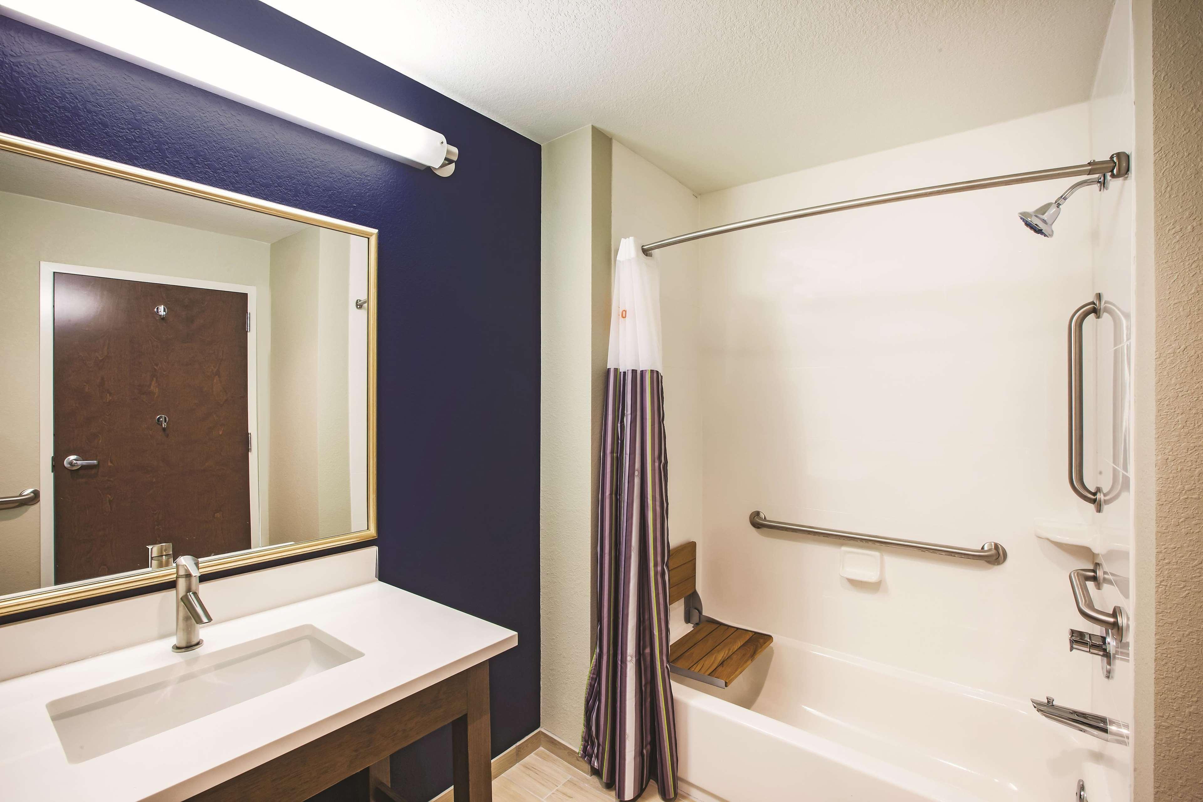 La Quinta By Wyndham Wichita Northeast Otel Dış mekan fotoğraf
