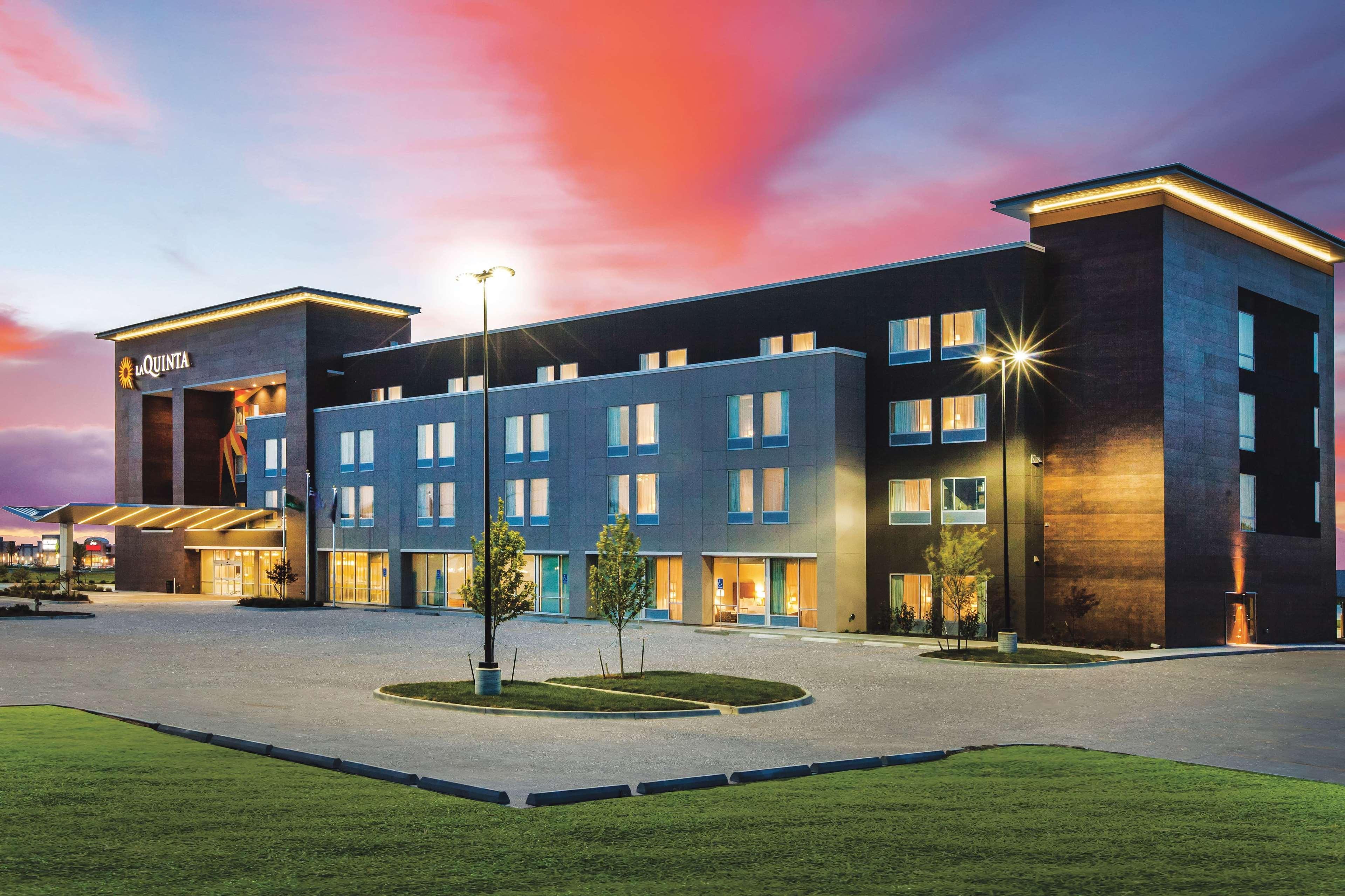 La Quinta By Wyndham Wichita Northeast Otel Dış mekan fotoğraf